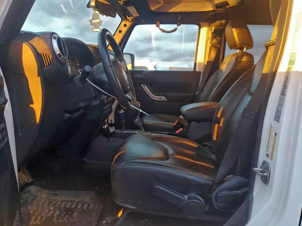 2016 JEEP WRANGLER UNLIMITED SAHARA photo 7
