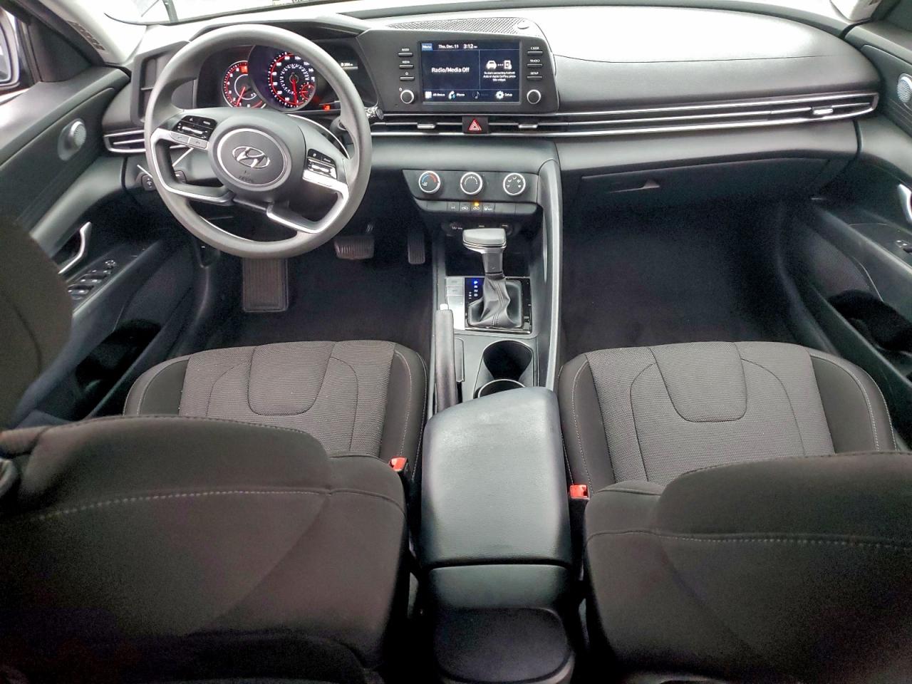2021 HYUNDAI ELANTRA SE photo 8
