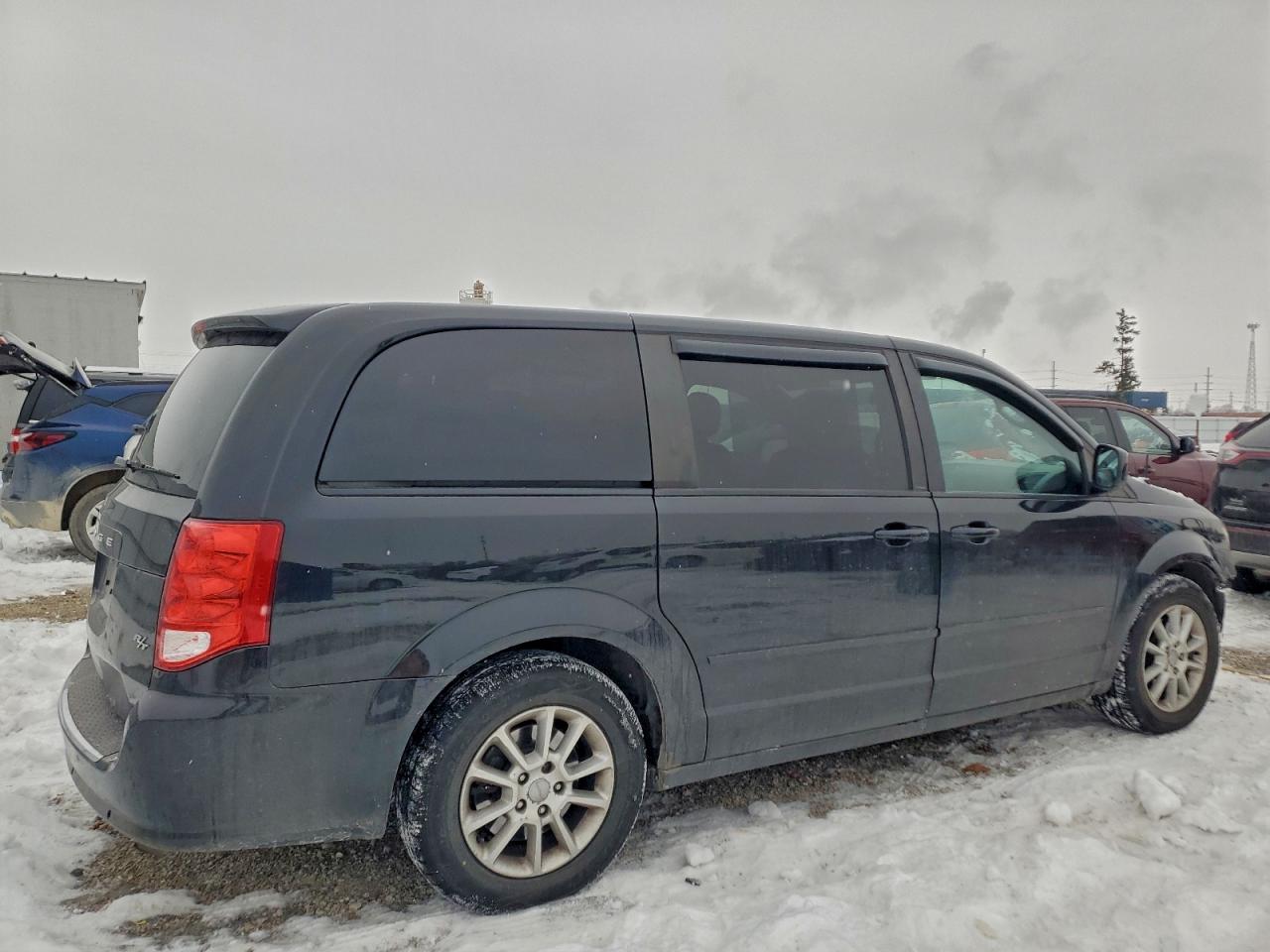 2013 DODGE GRAND CARAVAN R/T photo 3
