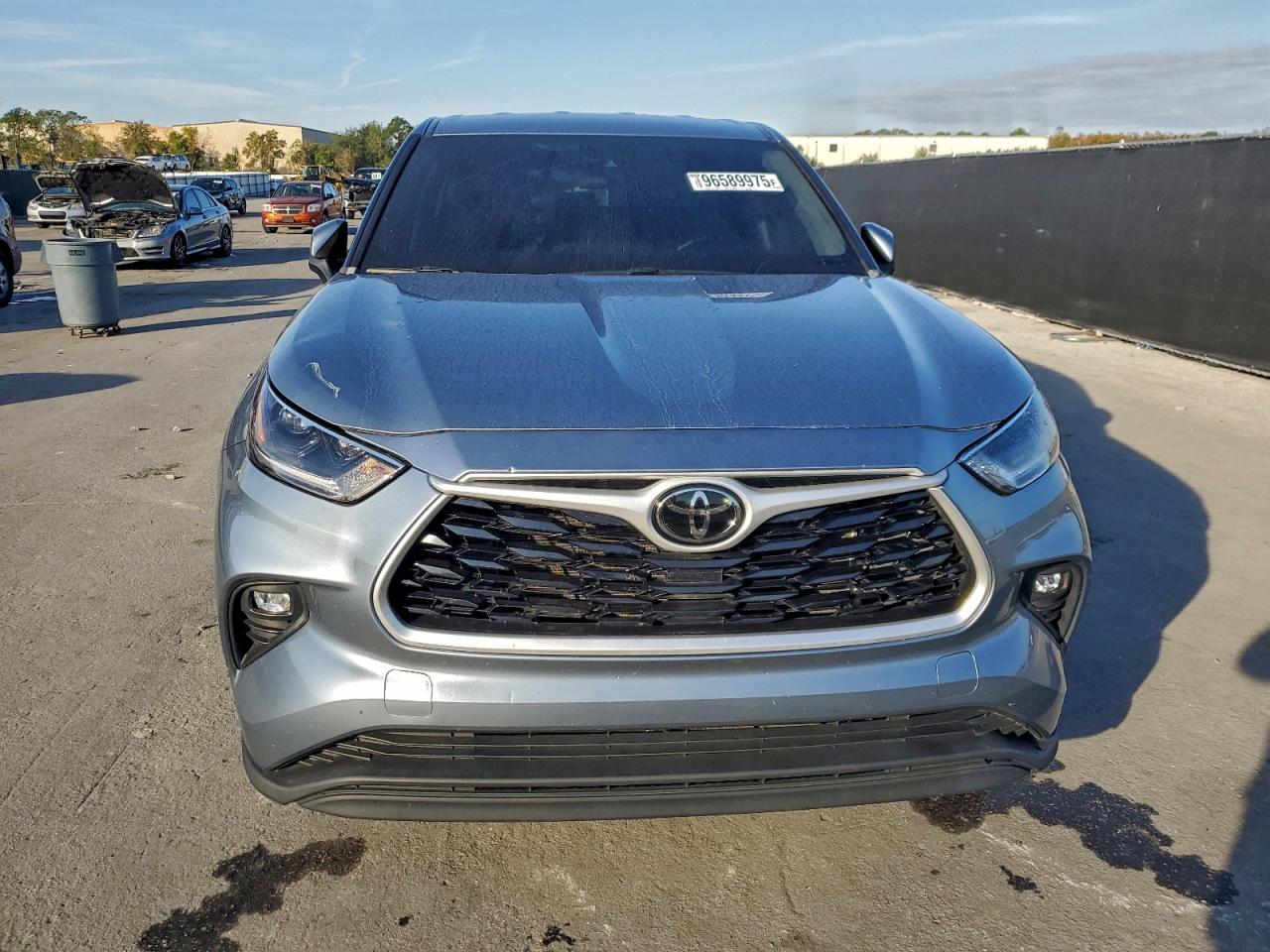 2021 TOYOTA HIGHLANDER LE photo 5