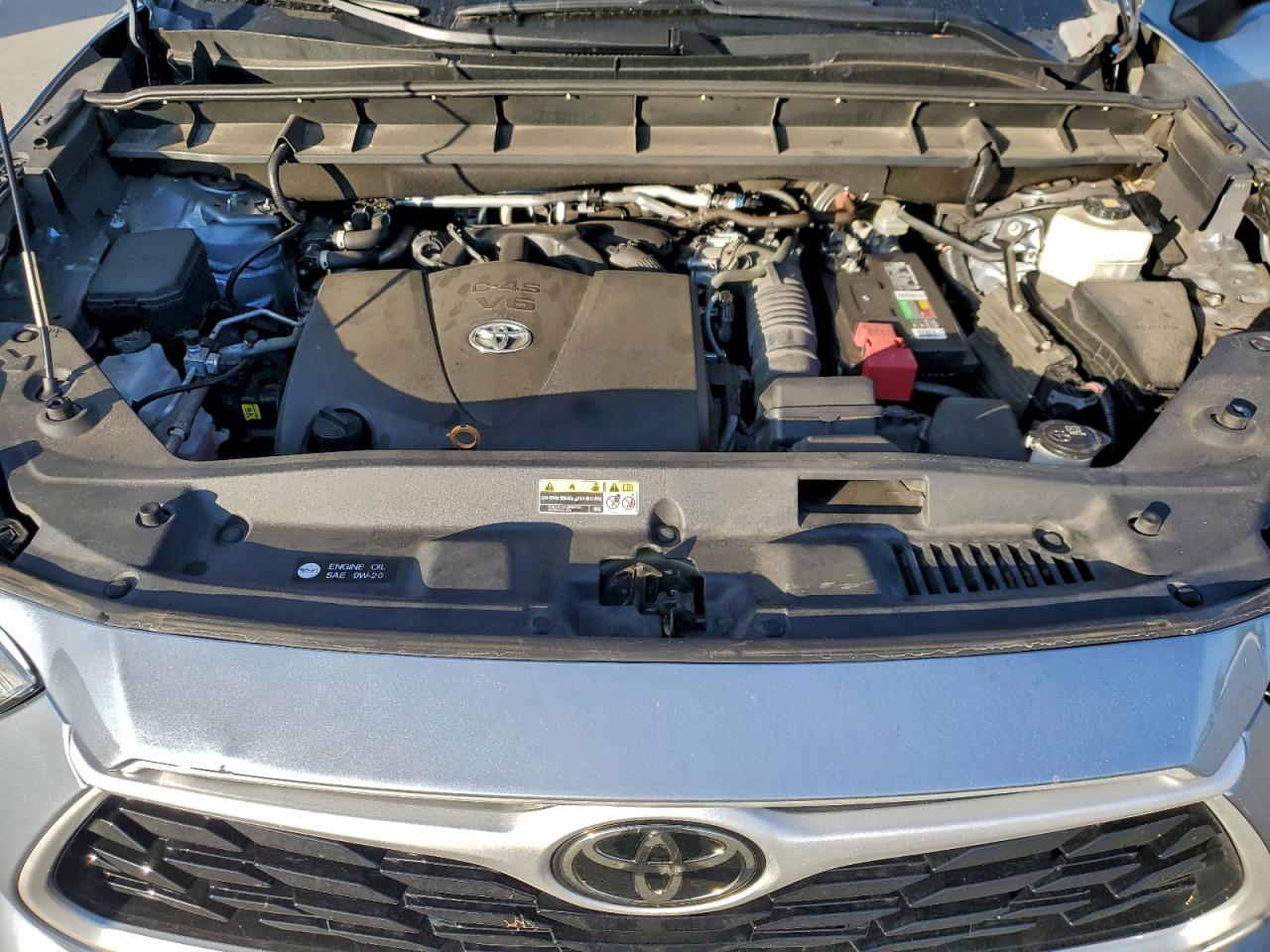 2021 TOYOTA HIGHLANDER LE photo 12