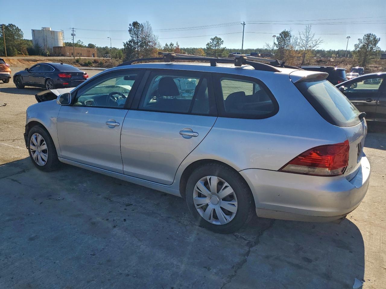 2013 VOLKSWAGEN JETTA S photo 2