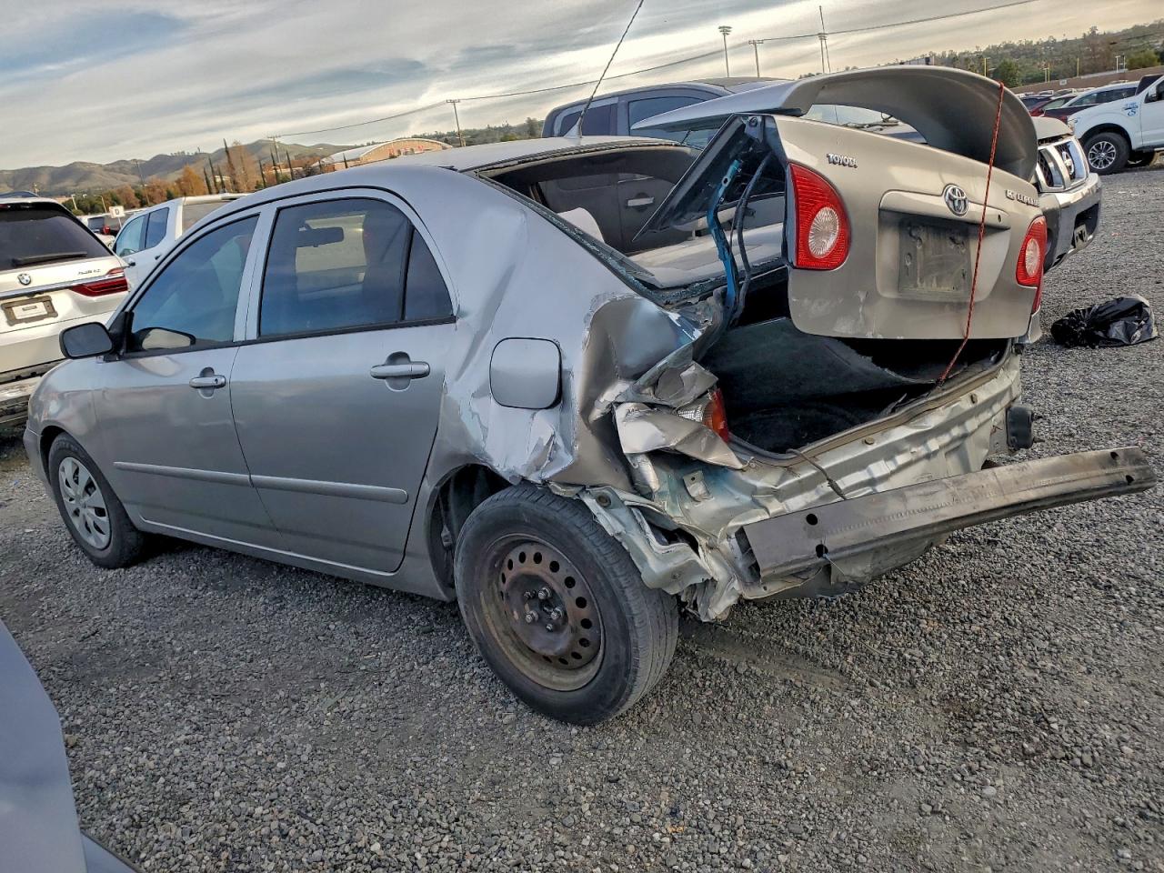 2004 TOYOTA COROLLA CE photo 2