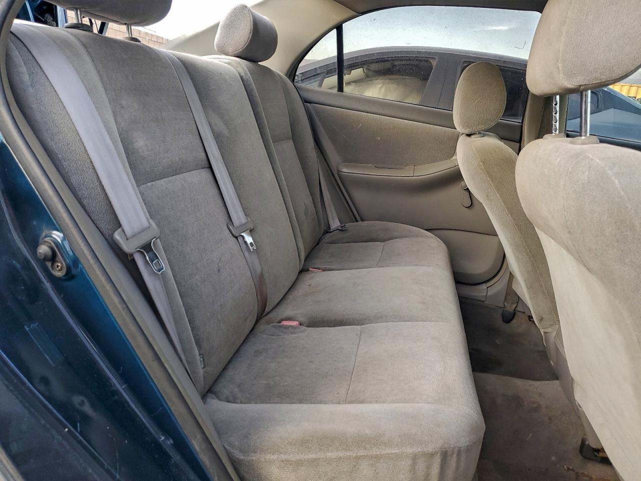 2004 TOYOTA COROLLA CE photo 10