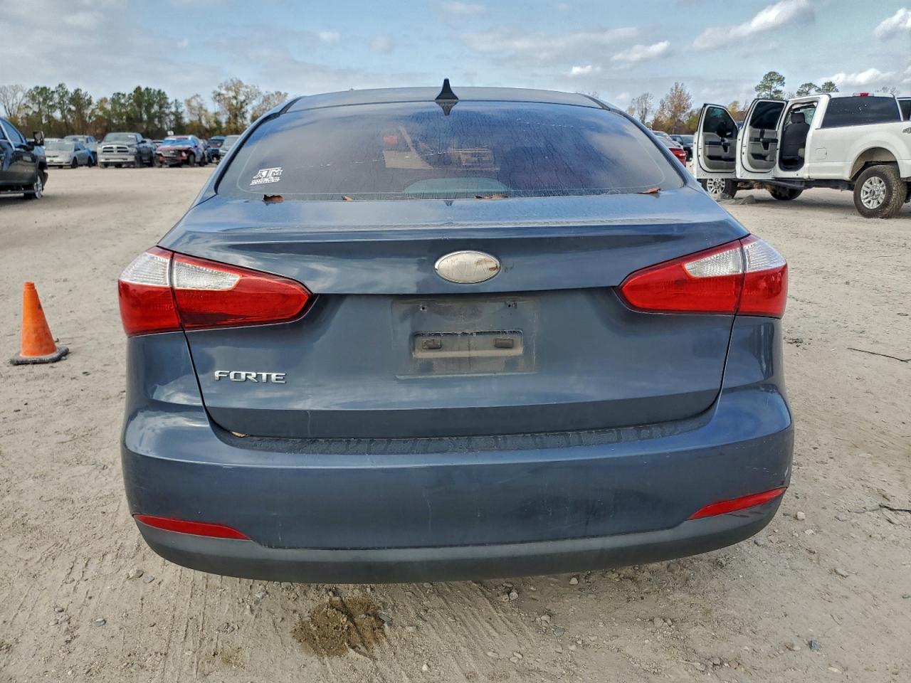 2014 KIA FORTE LX photo 6