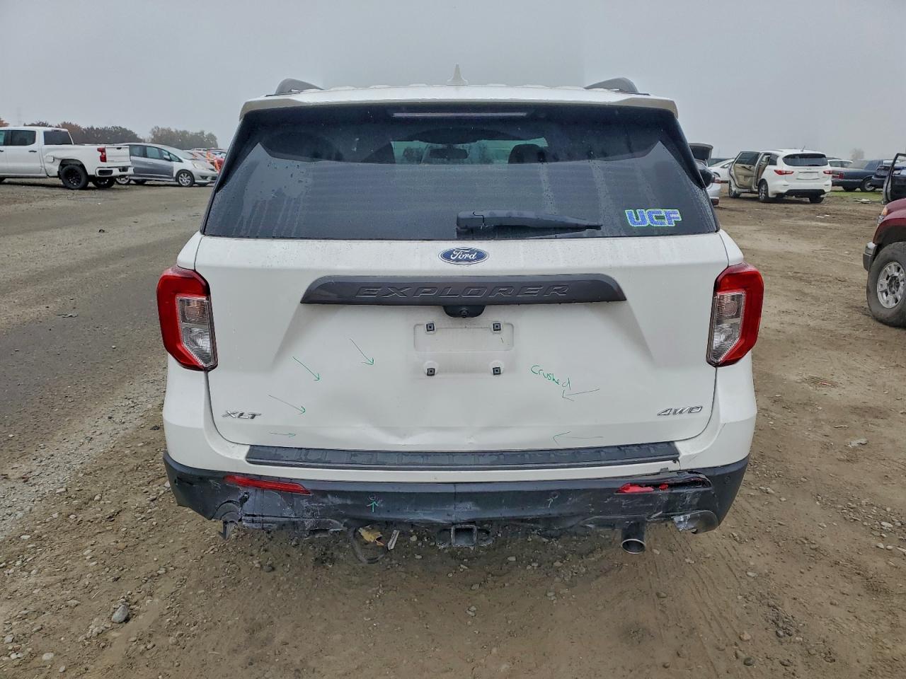2021 FORD EXPLORER XLT photo 6