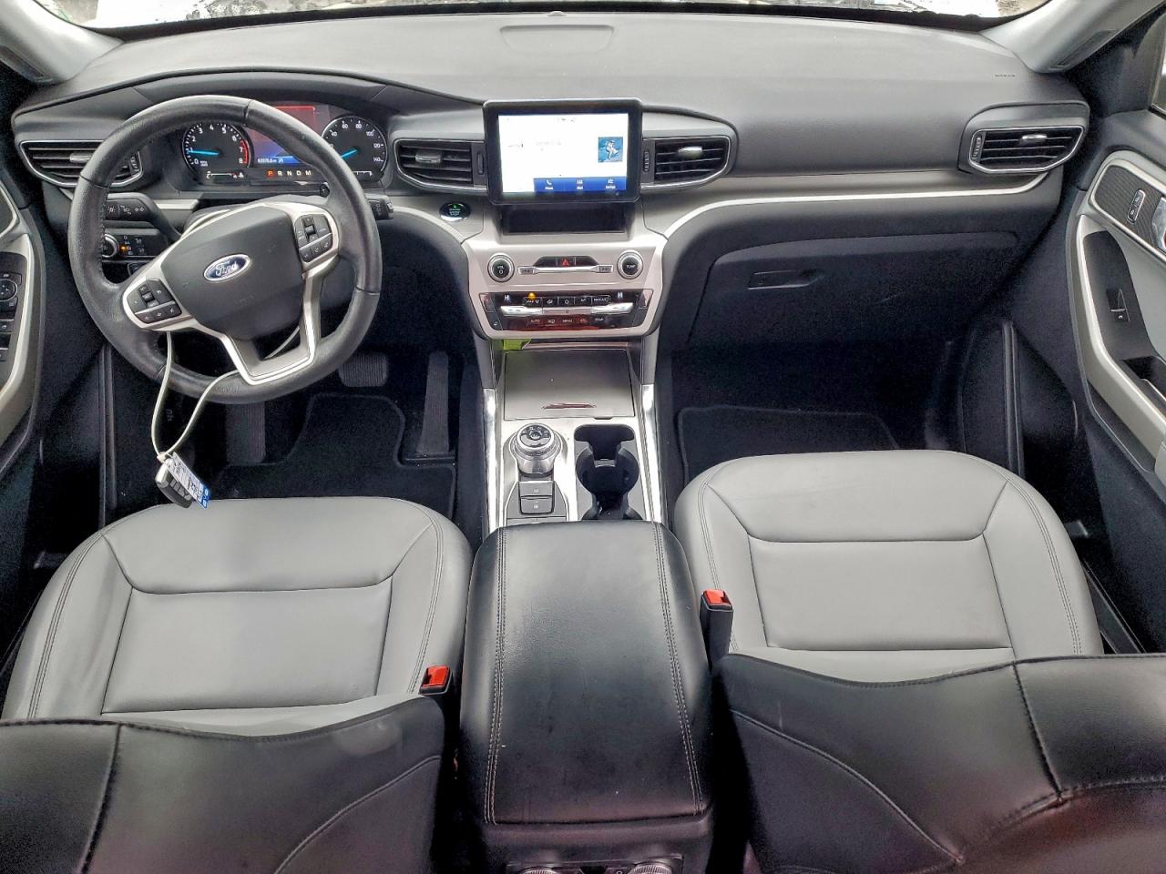 2021 FORD EXPLORER XLT photo 8