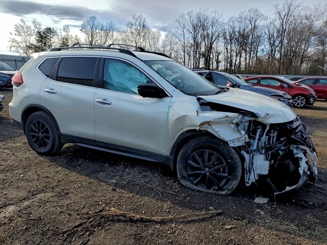2018 NISSAN ROGUE S photo 4