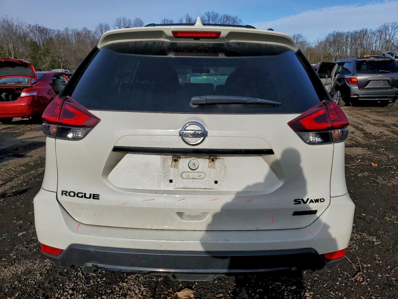 2018 NISSAN ROGUE S photo 6
