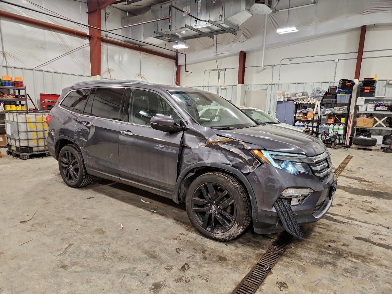 2016 HONDA PILOT ELITE photo 4