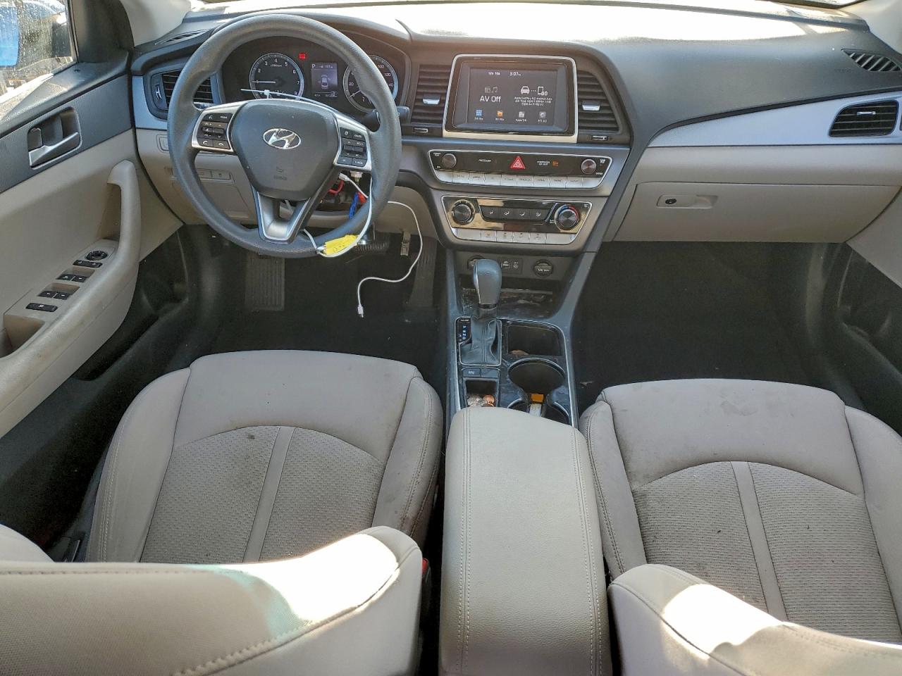 2018 HYUNDAI SONATA SE photo 8