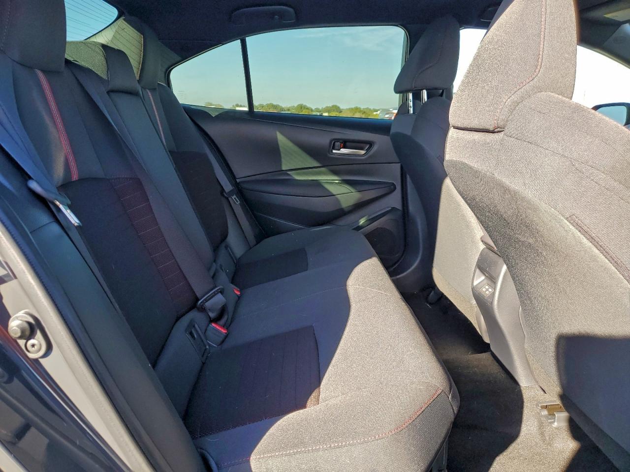 2024 TOYOTA COROLLA LE photo 10