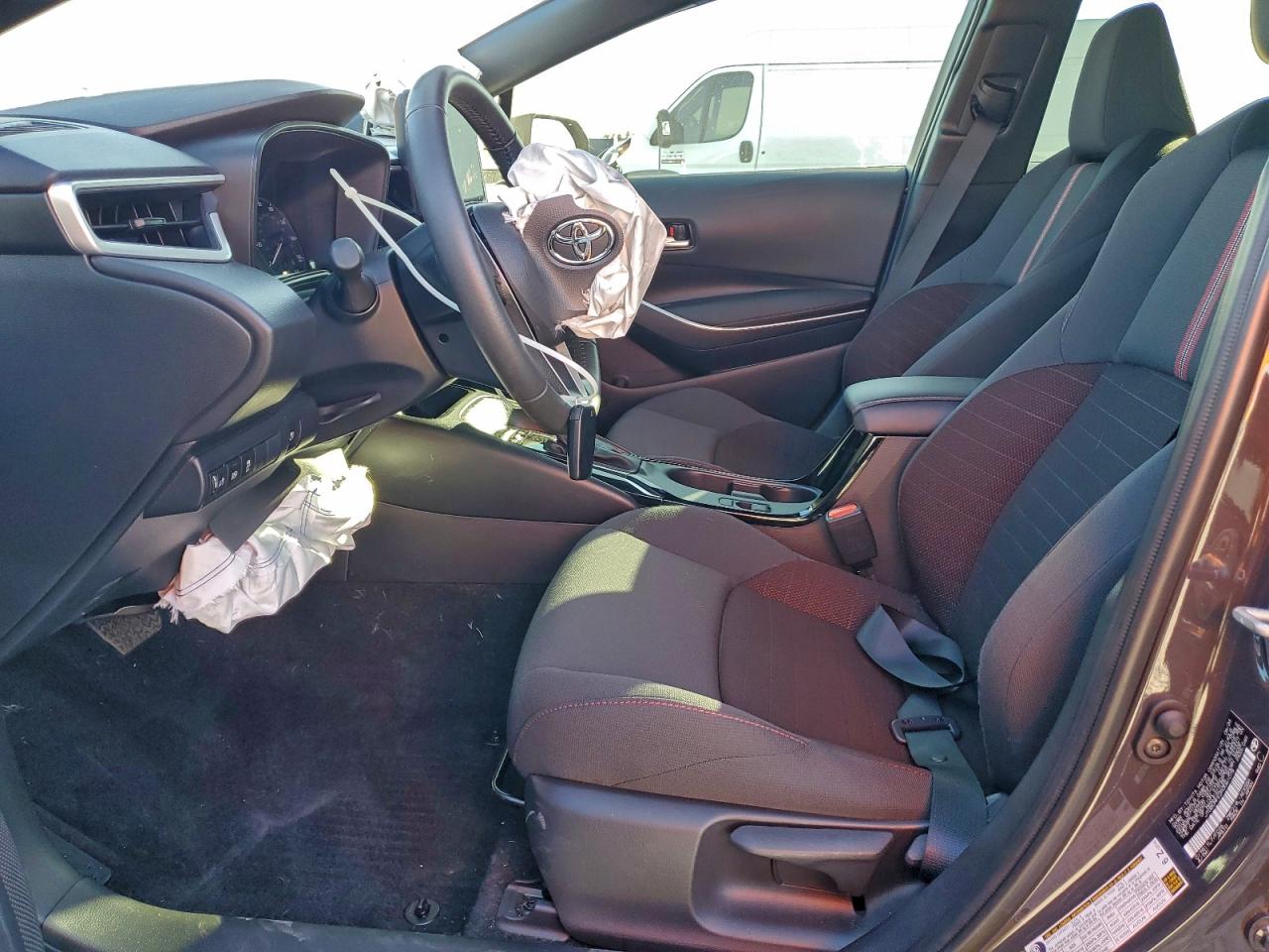 2024 TOYOTA COROLLA LE photo 7