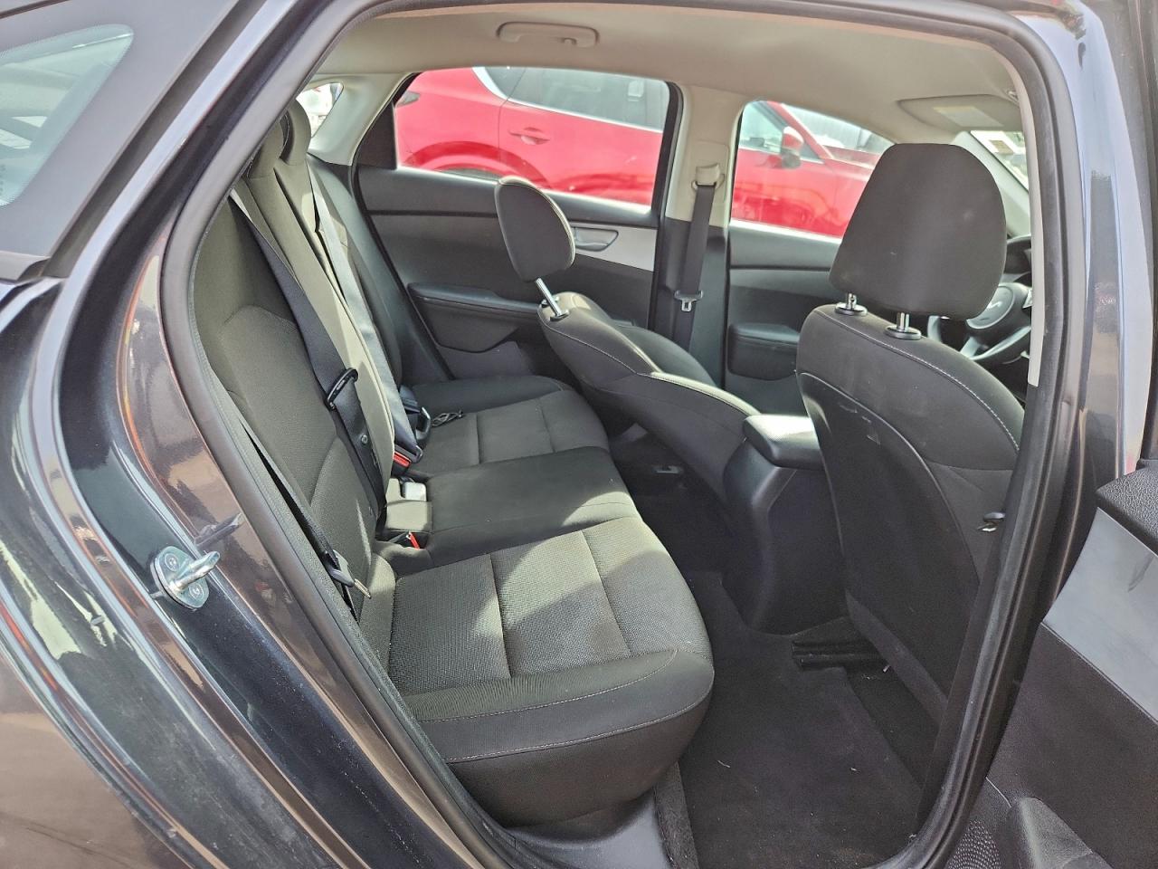 2023 KIA FORTE LX photo 10