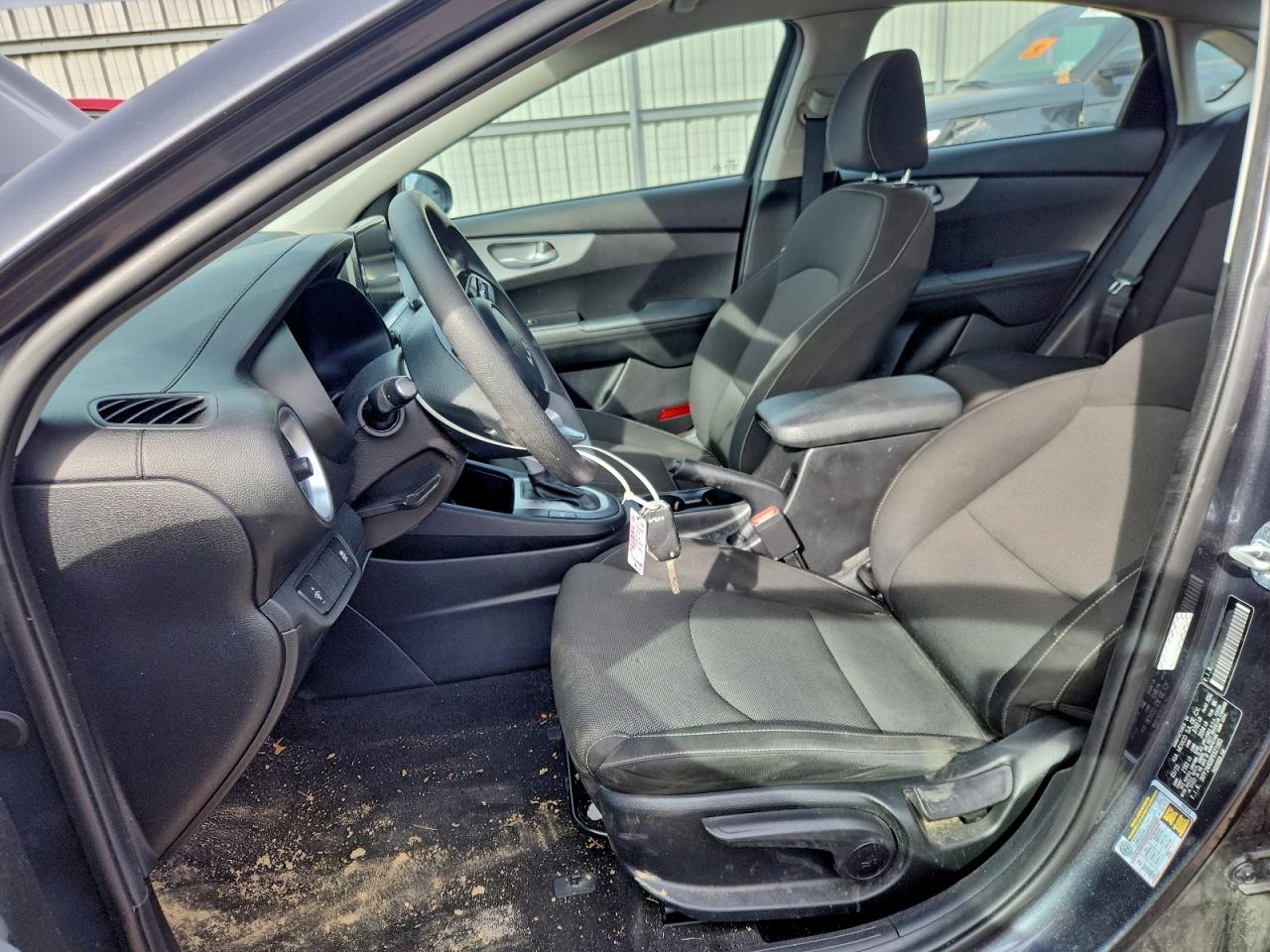 2023 KIA FORTE LX photo 7