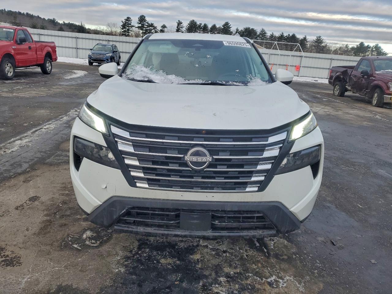 2024 NISSAN ROGUE SV photo 5