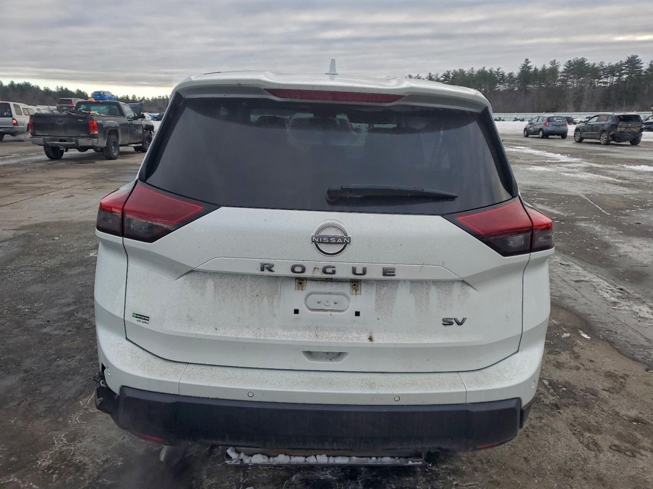 2024 NISSAN ROGUE SV photo 6