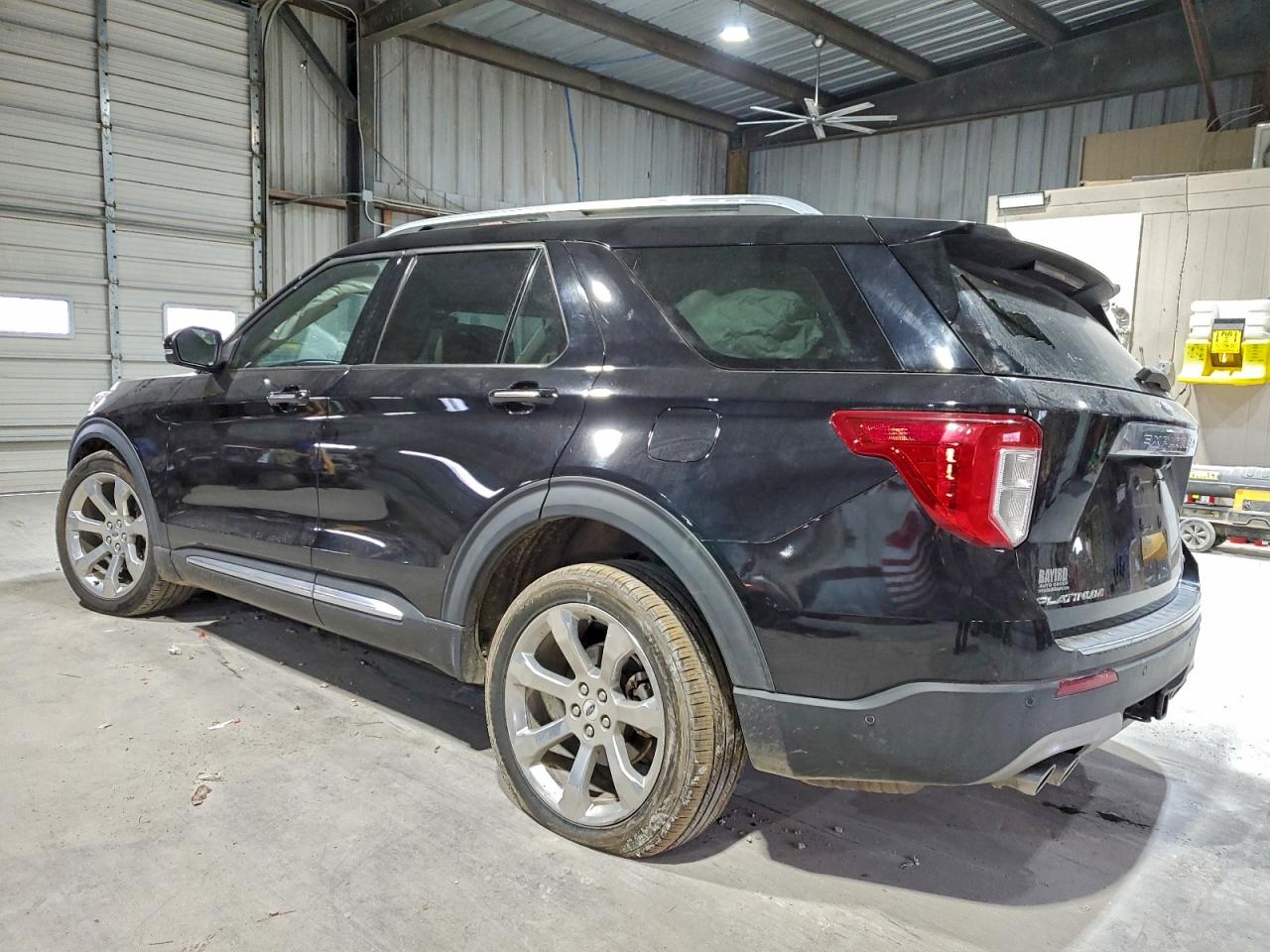 2020 FORD EXPLORER PLATINUM photo 2