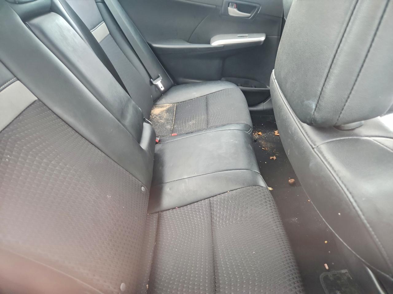 2013 TOYOTA CAMRY SE photo 10