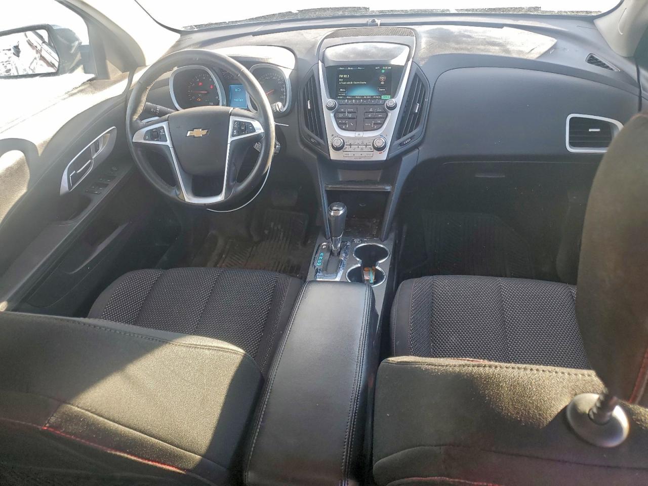 2017 CHEVROLET EQUINOX LT photo 8