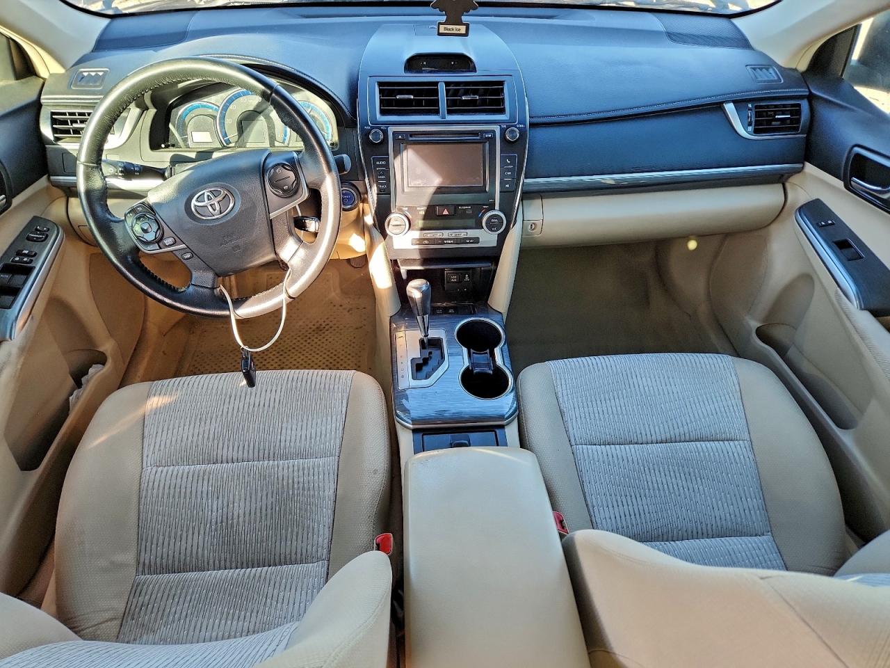 2012 TOYOTA CAMRY HYBRID photo 8
