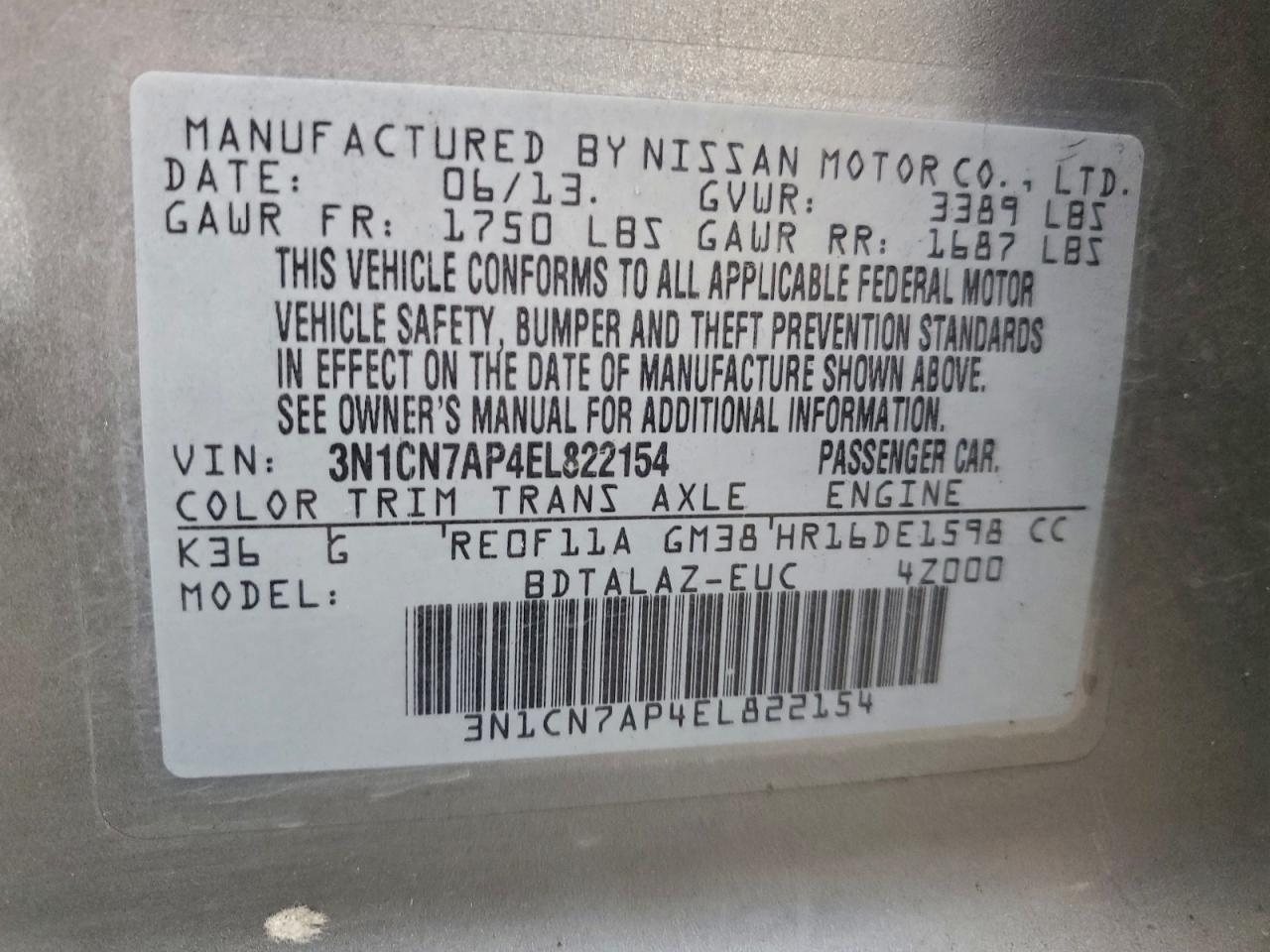 2014 NISSAN VERSA S photo 12