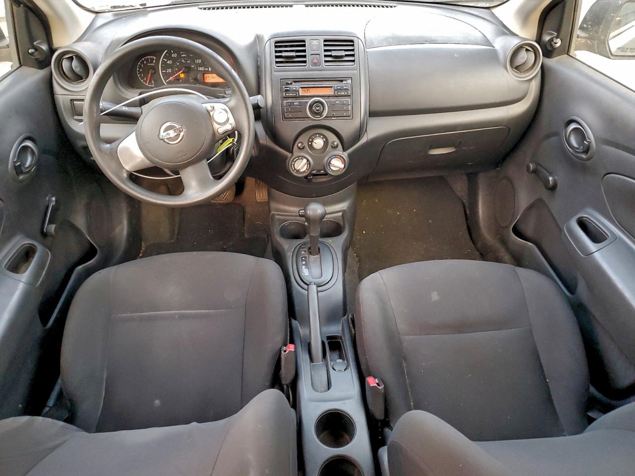2014 NISSAN VERSA S photo 8