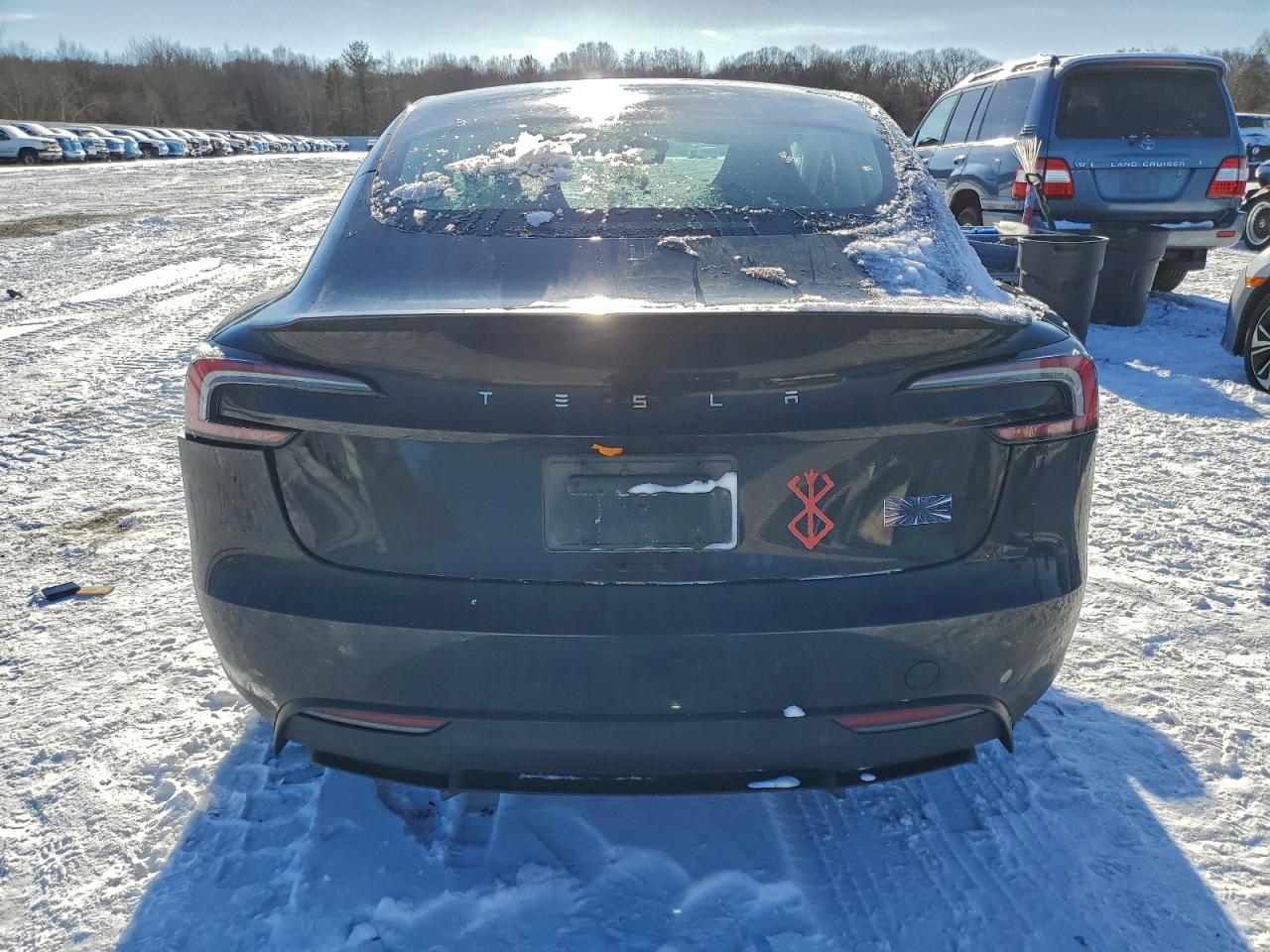 2024 TESLA MODEL 3 photo 6