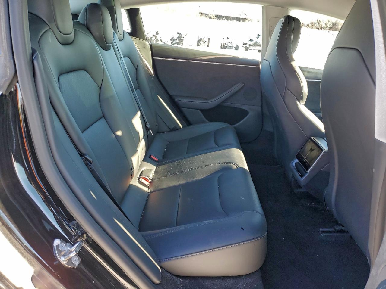 2024 TESLA MODEL 3 photo 10