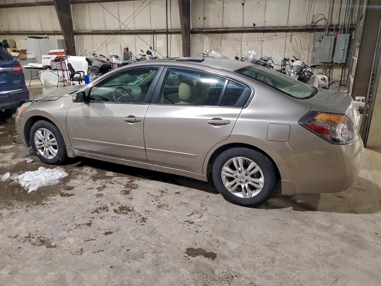 2012 NISSAN ALTIMA BASE photo 2
