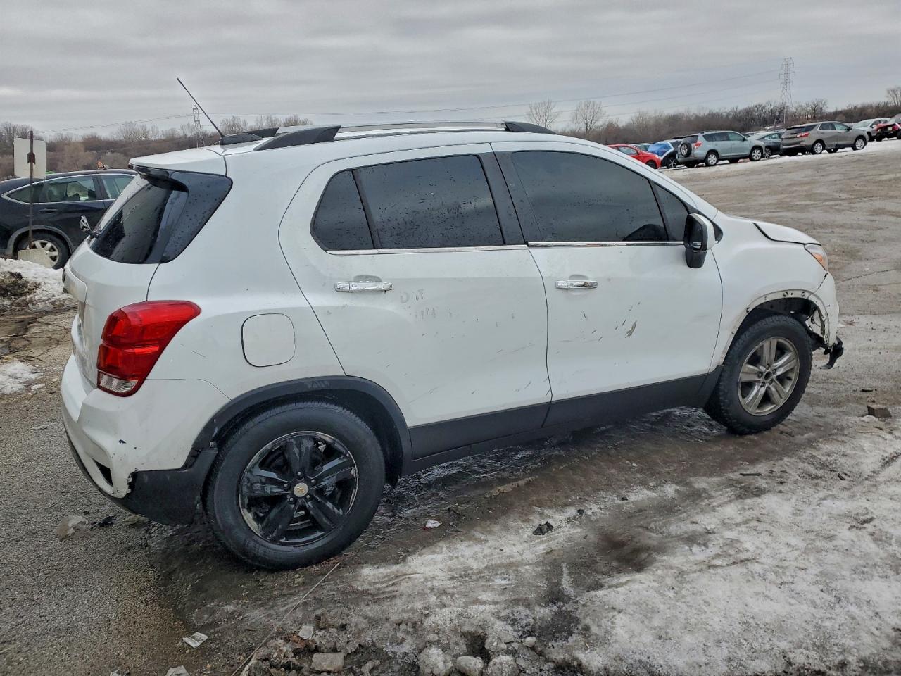 2018 CHEVROLET TRAX 1LT photo 3