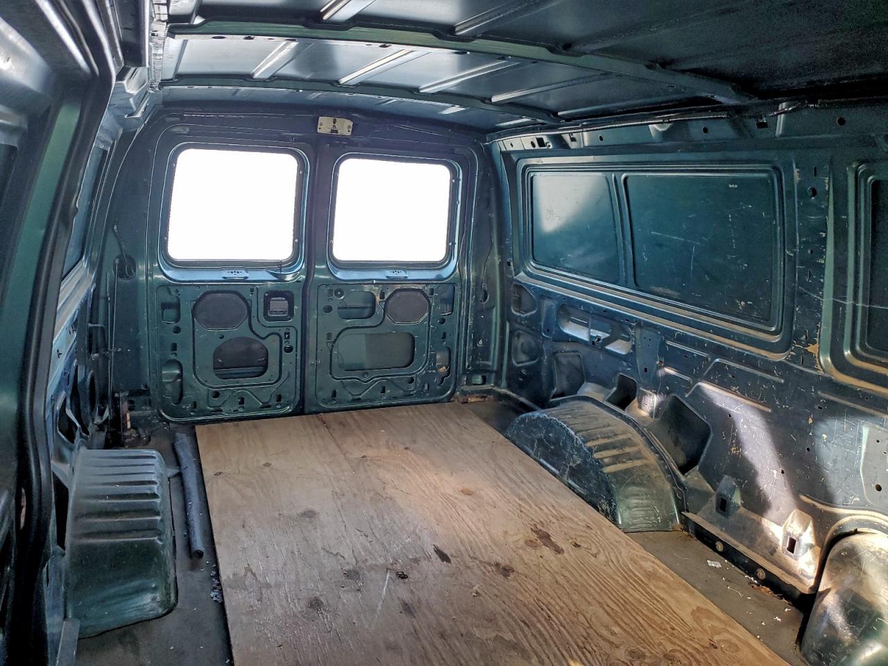 2000 FORD ECONOLINE E150 VAN photo 10
