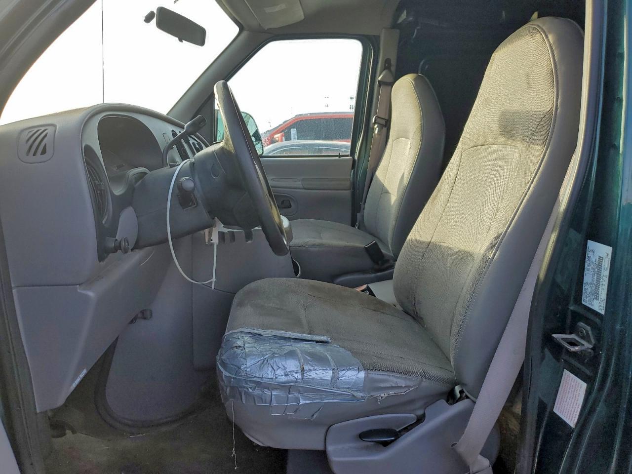 2000 FORD ECONOLINE E150 VAN photo 7