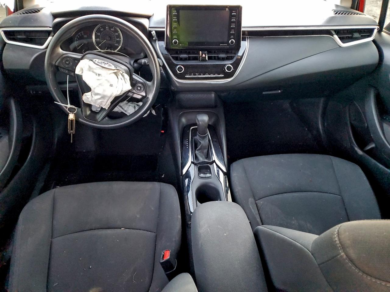 2021 TOYOTA COROLLA LE photo 8