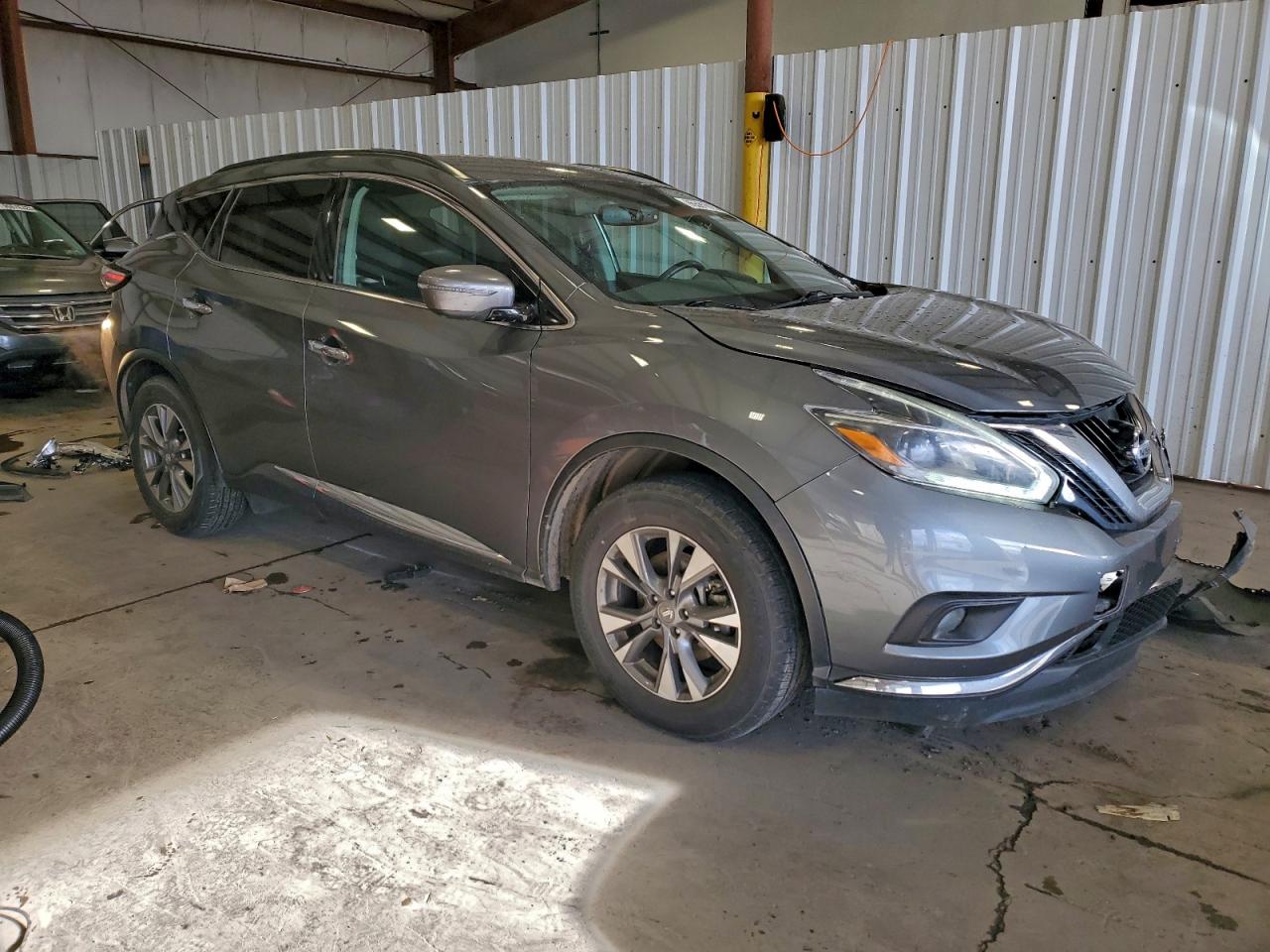 2018 NISSAN MURANO S photo 4