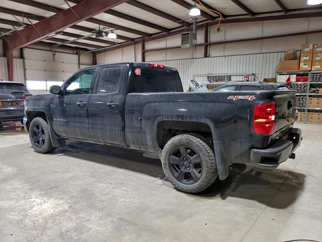 2015 CHEVROLET SILVERADO K1500 photo 2