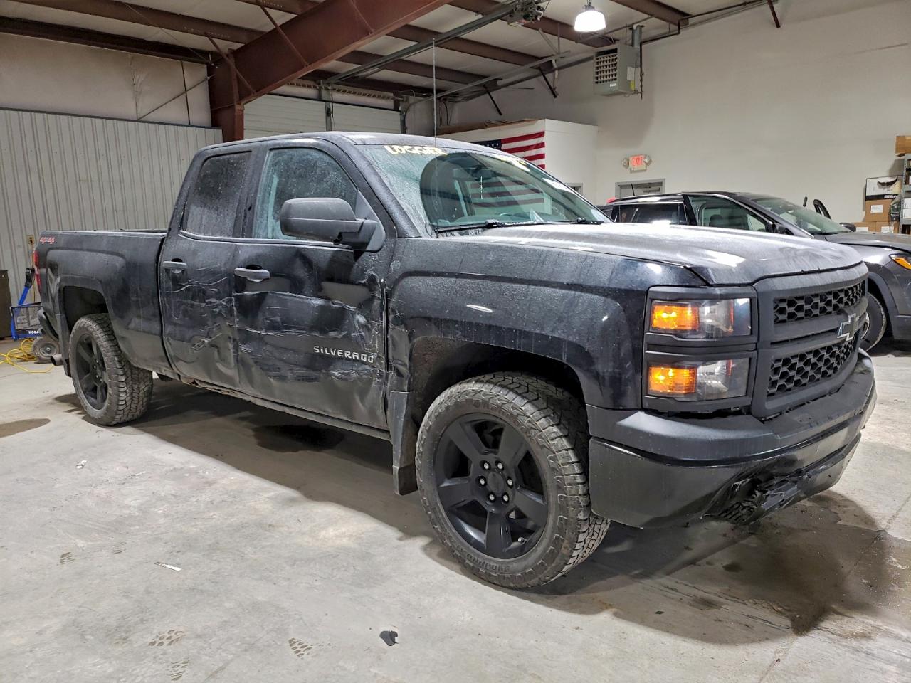 2015 CHEVROLET SILVERADO K1500 photo 4