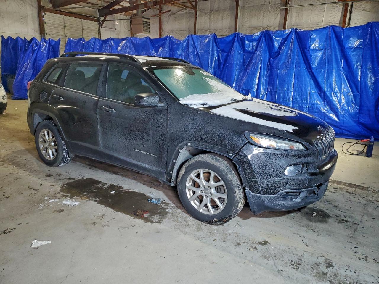 2016 JEEP CHEROKEE SPORT photo 4