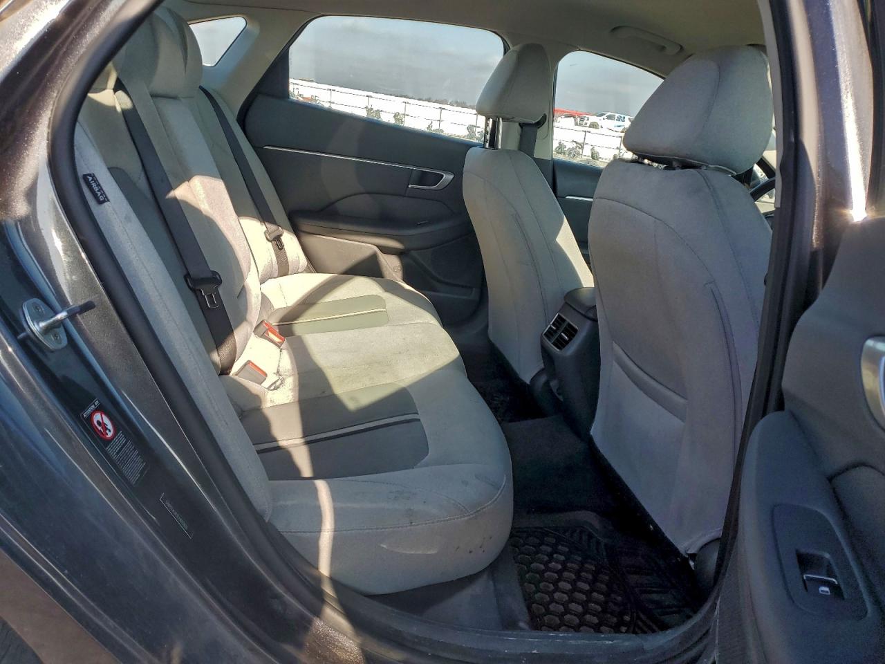 2020 HYUNDAI SONATA SEL photo 10