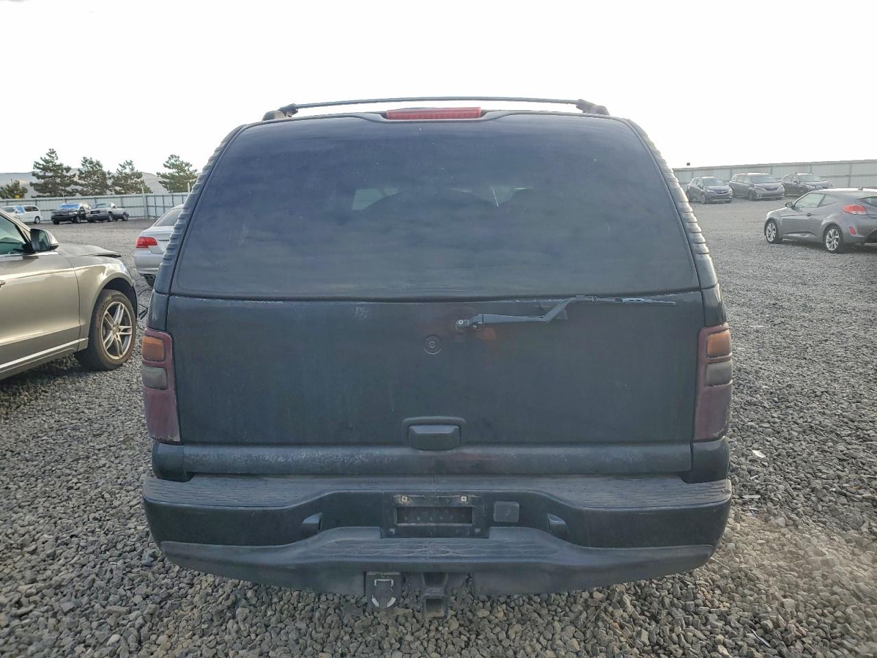 2003 GMC YUKON DENALI photo 6