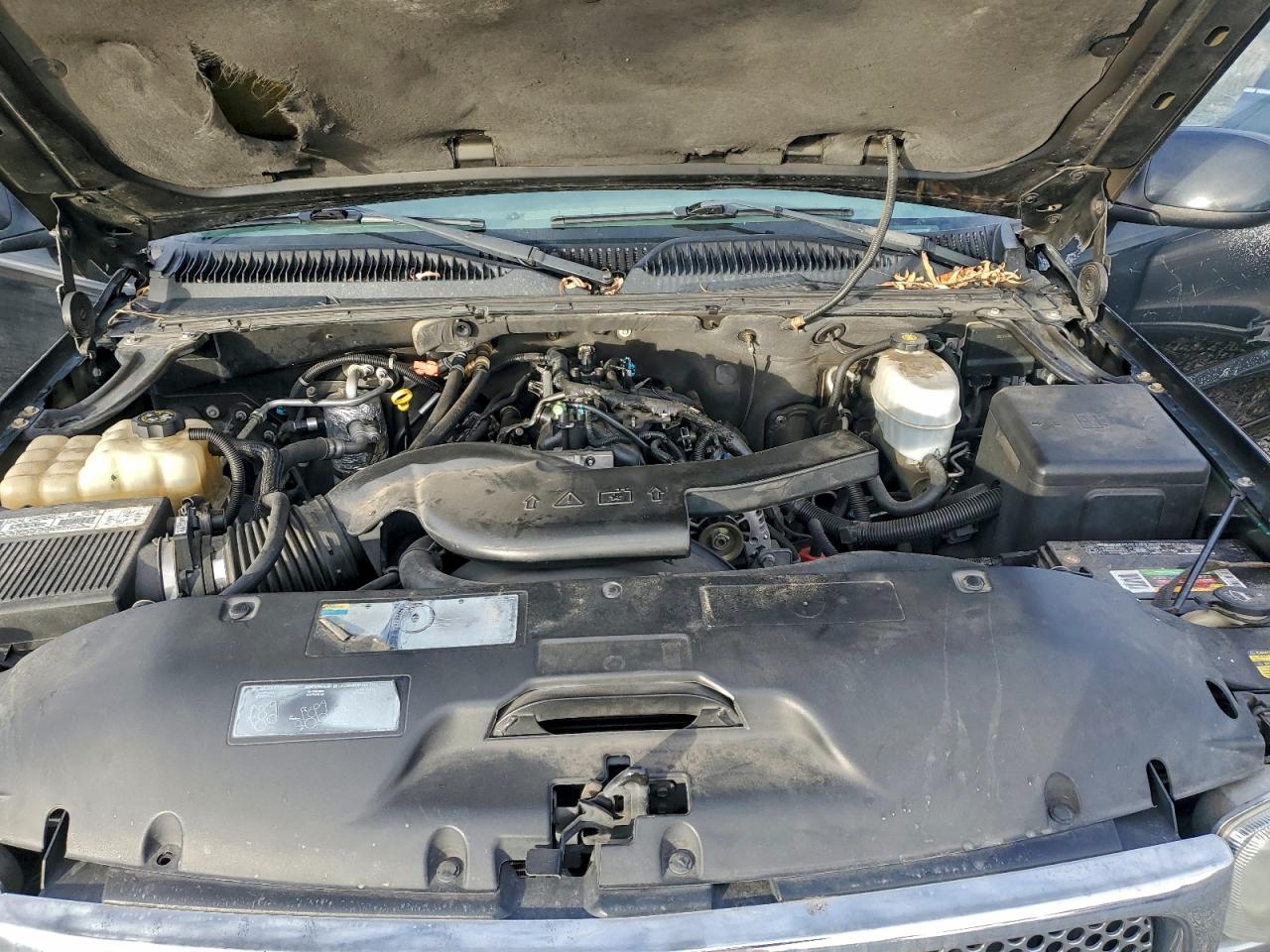 2003 GMC YUKON DENALI photo 12