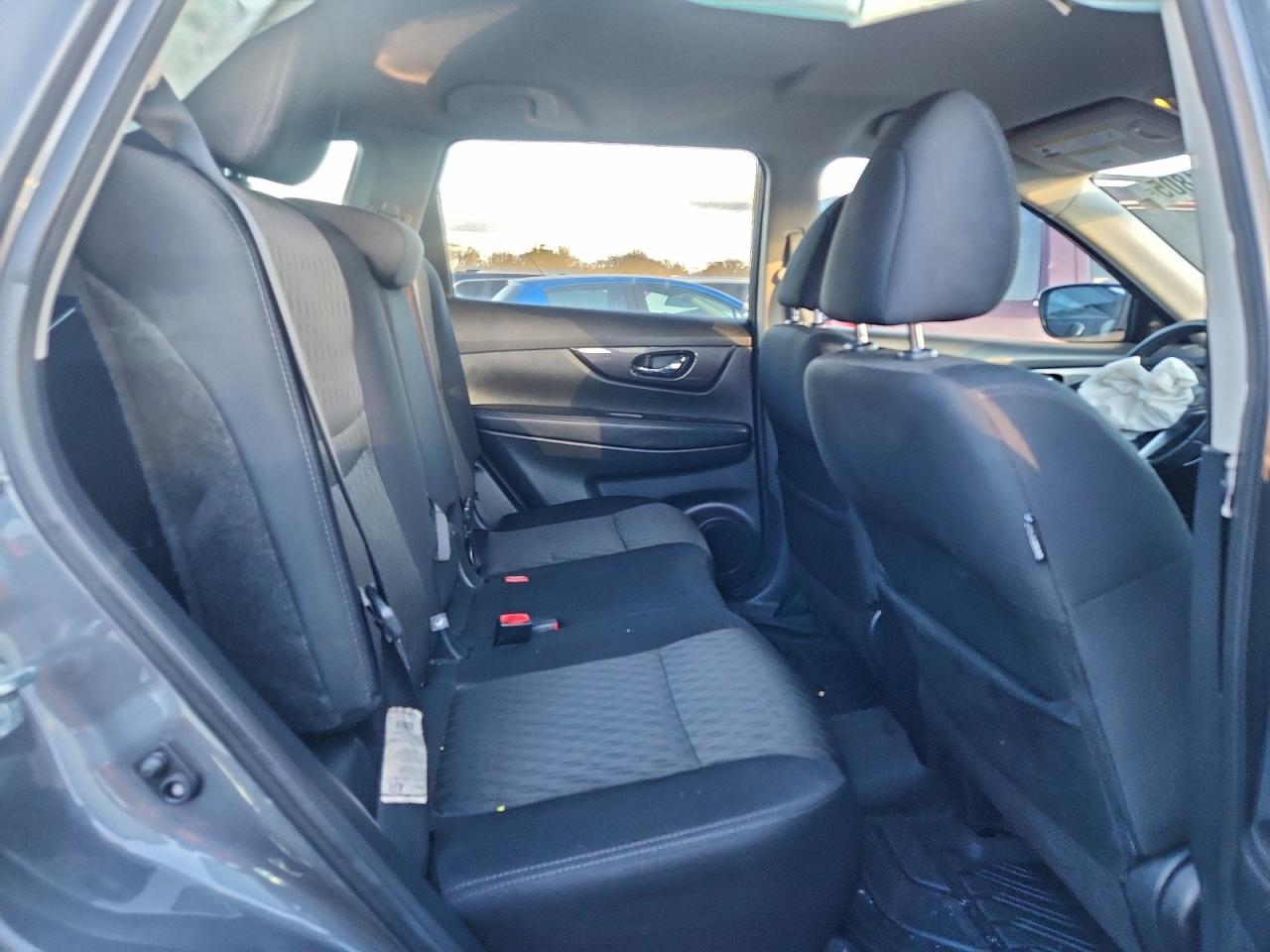 2019 NISSAN ROGUE S photo 11