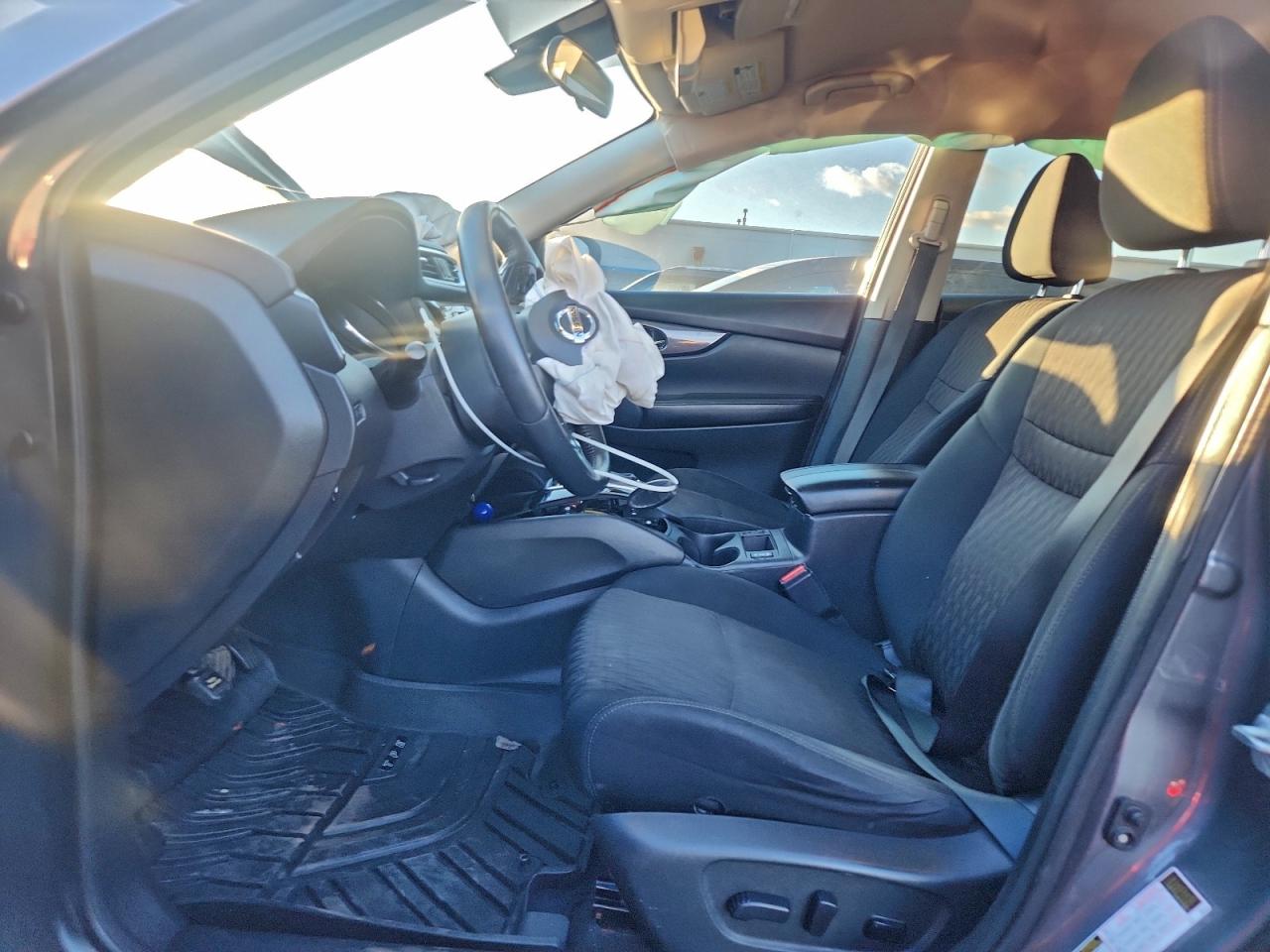 2019 NISSAN ROGUE S photo 7