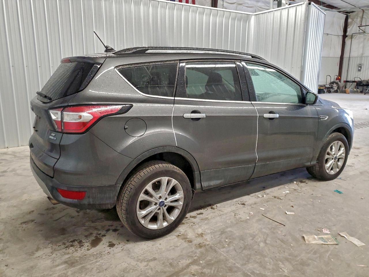 2018 FORD ESCAPE SE photo 3