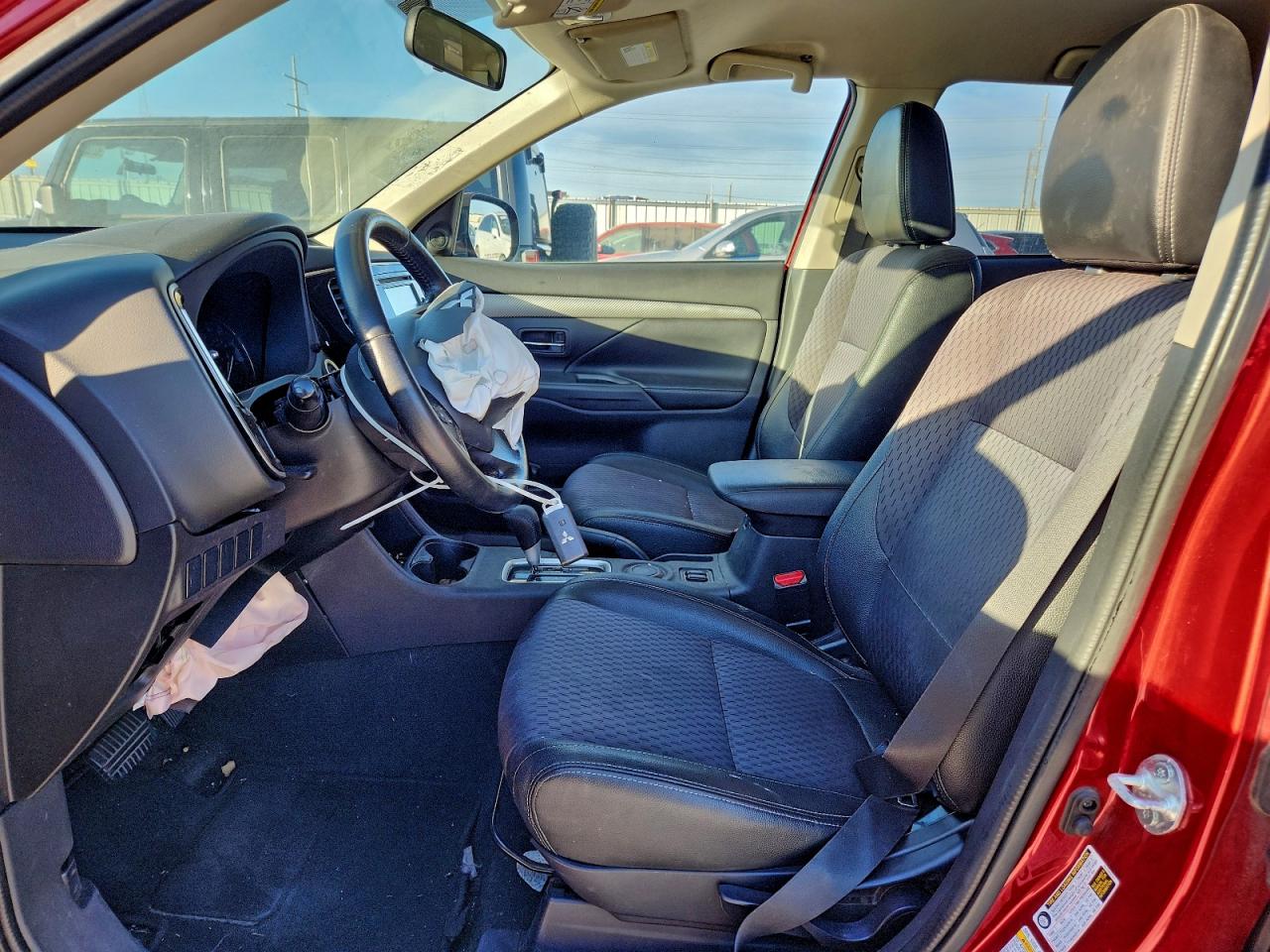 2015 MITSUBISHI OUTLANDER SE photo 7