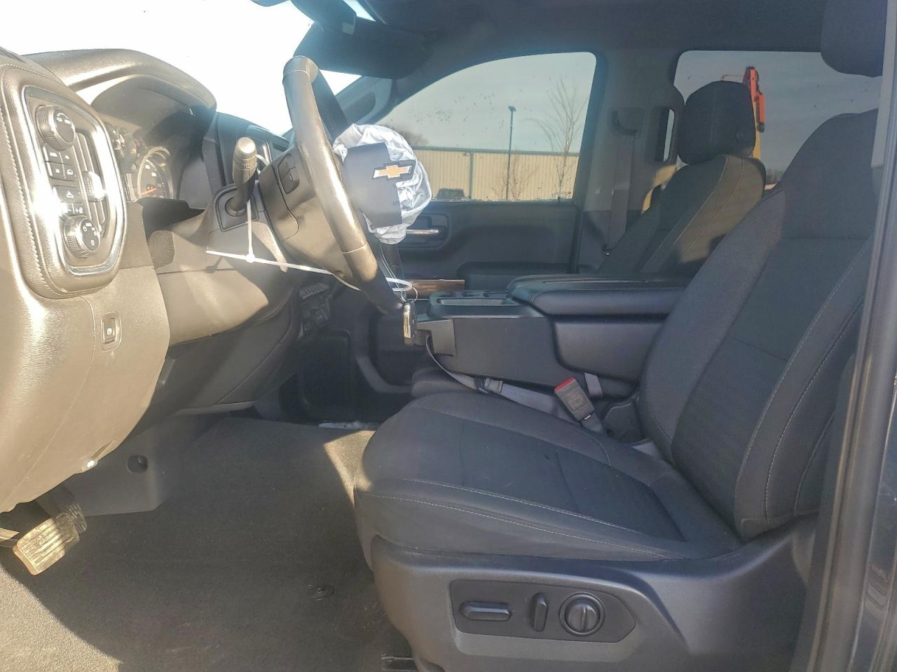 2020 CHEVROLET SILVERADO K1500 LT photo 13