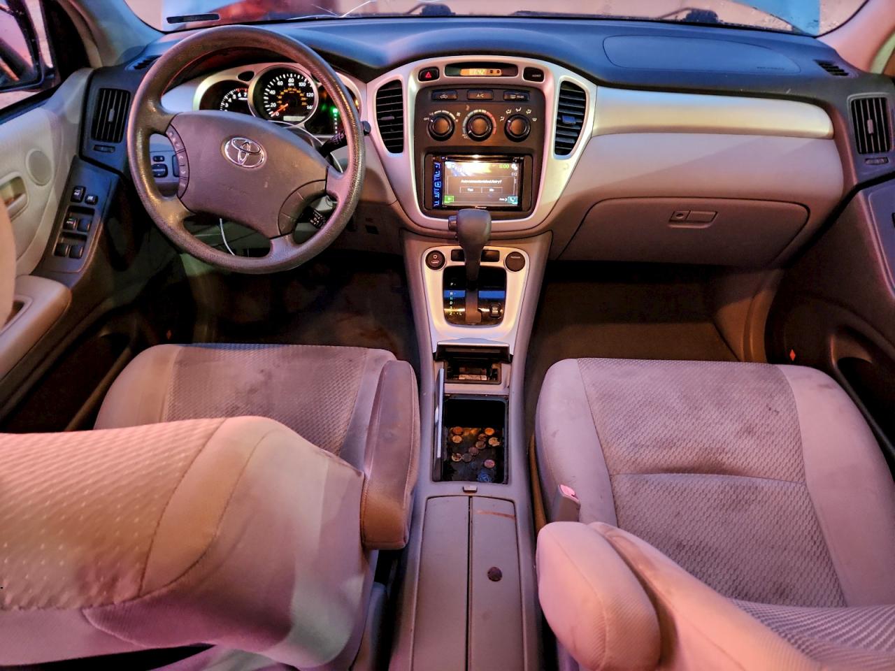 2006 TOYOTA HIGHLANDER BASE photo 8
