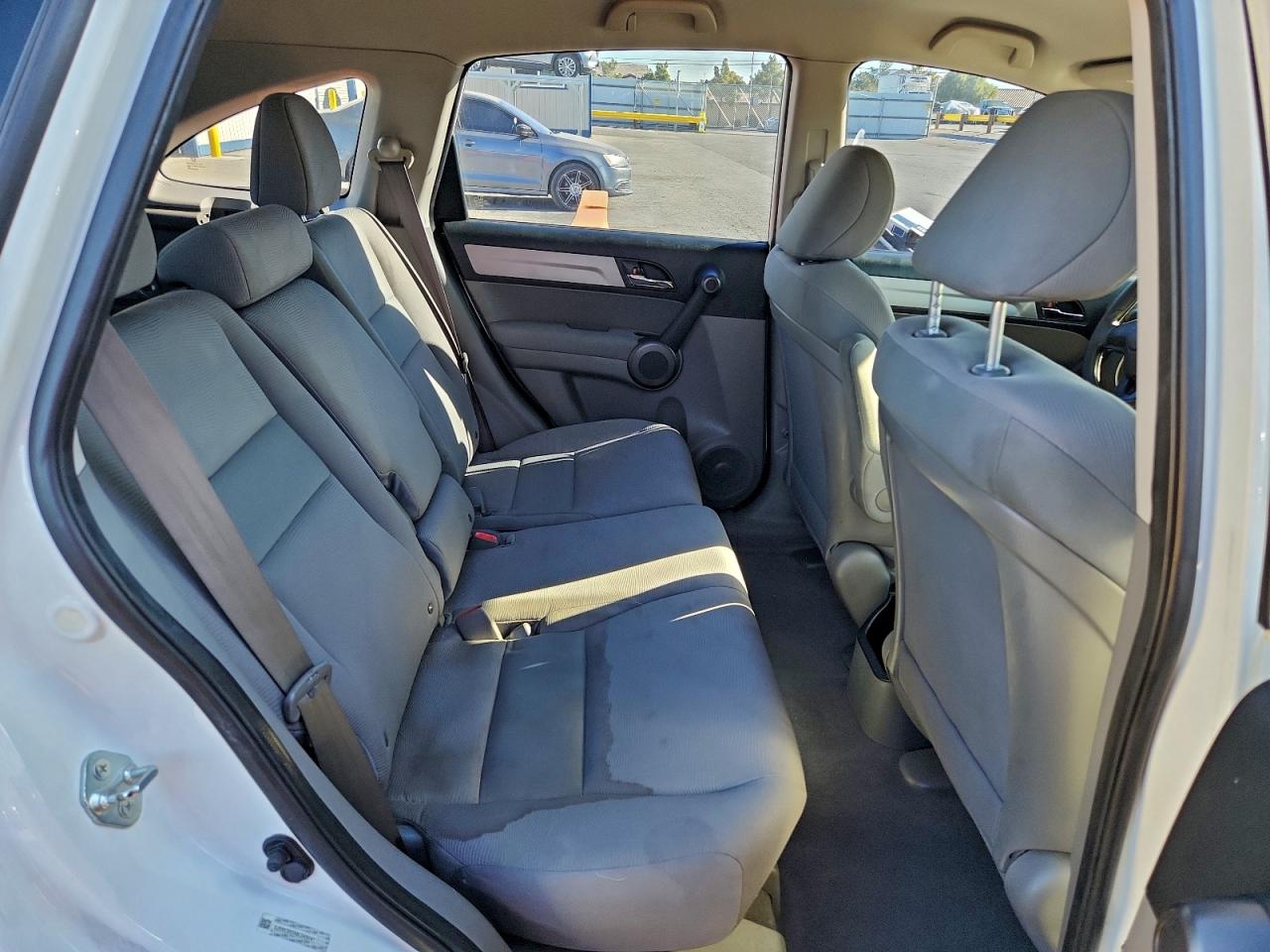 2011 HONDA CR-V LX photo 11