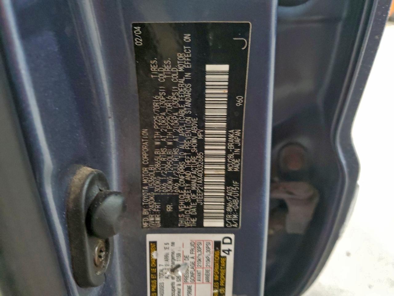 2004 TOYOTA HIGHLANDER photo 25