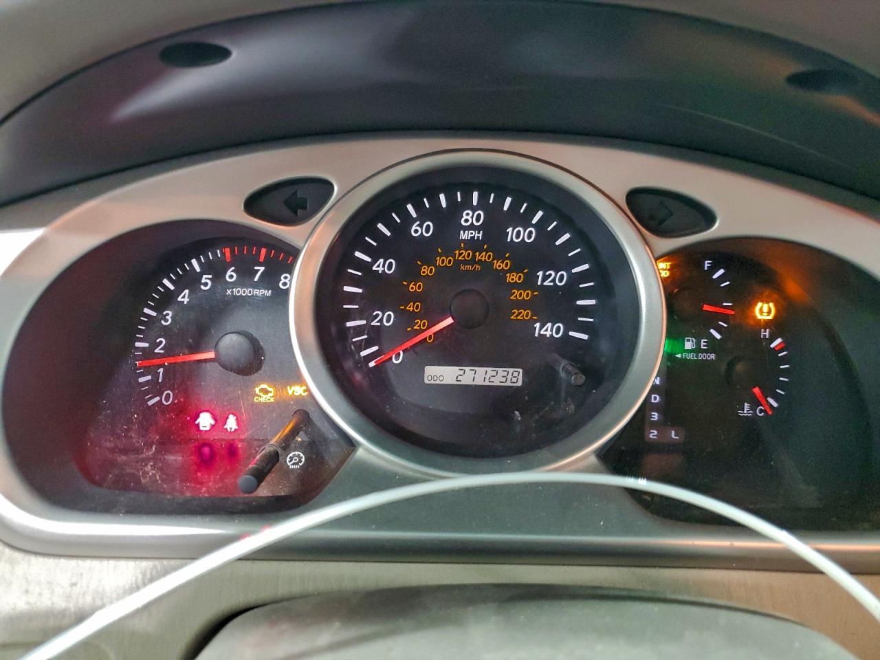 2004 TOYOTA HIGHLANDER photo 17